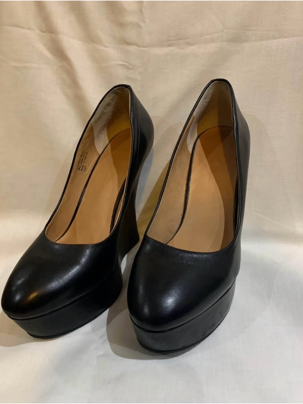 Designer: LAMB - Black Platform Pumps - Women Shoes - Picture 1 of 3